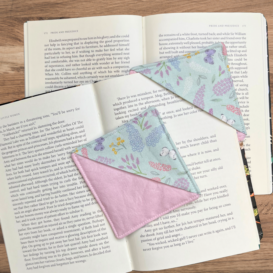Butterfly Buddleja - Corner Bookmark