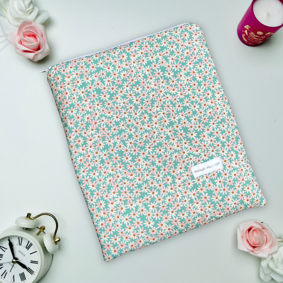 Mint Daisy  - Book Sleeve